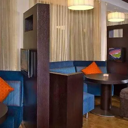 Courtyard By Marriott Springfield 