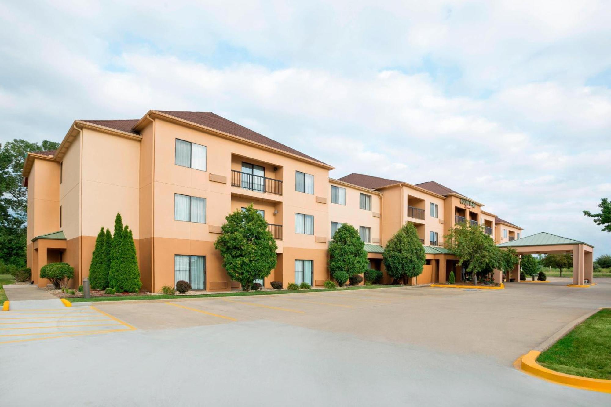 Courtyard By Marriott