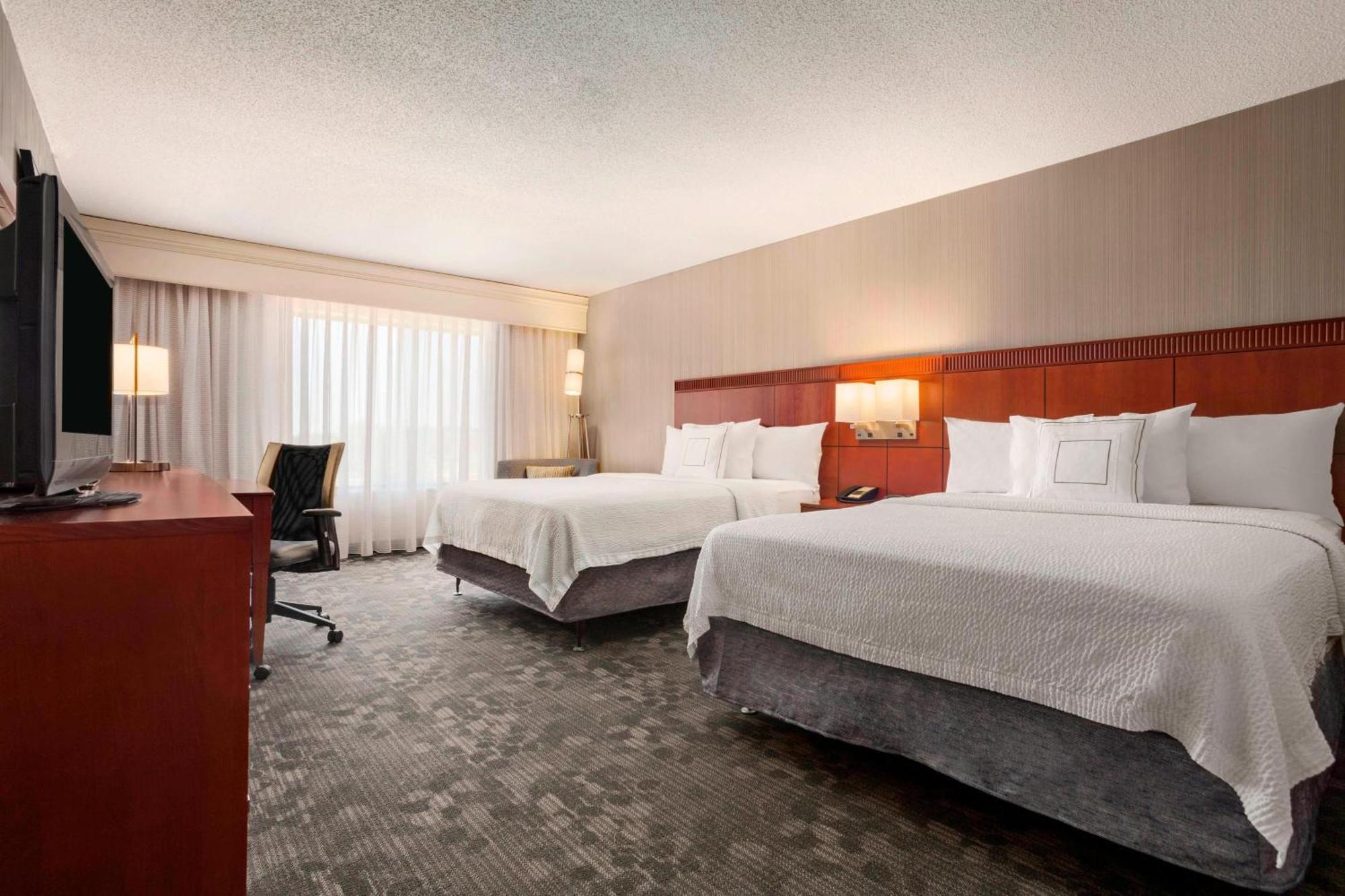 Courtyard By Marriott Springfield