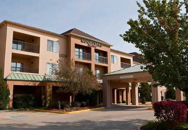 Hotel Courtyard By Marriott
